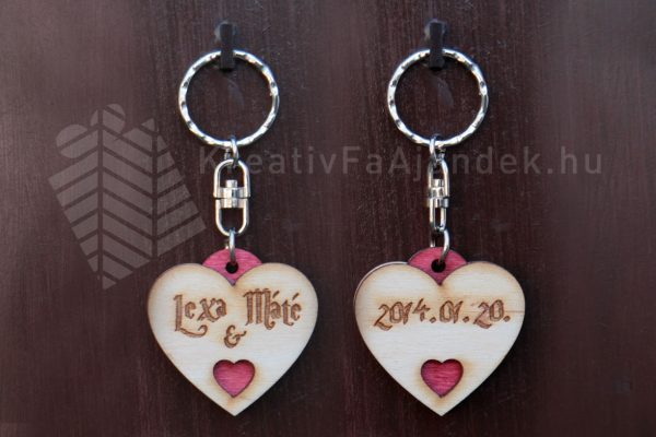 LOVE - Fa kulcstartó