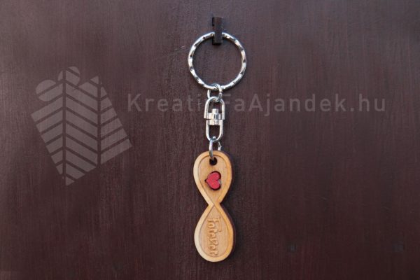 LOVE 2 - Fa kulcstartó