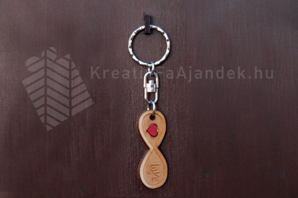 Love 6 - Fa kulcstartó