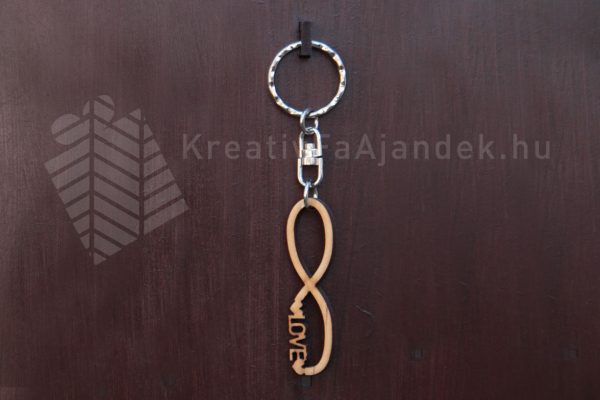 Love 7 - Fa kulcstartó