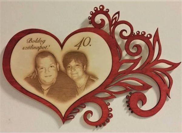 Szív formájú virág díszítéses gravírozott fa kép - Image 2