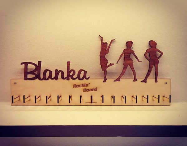 Rocky éremtartó, névre szóló