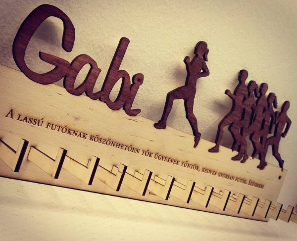 Névre szóló futás nagy éremtartó - Image 2