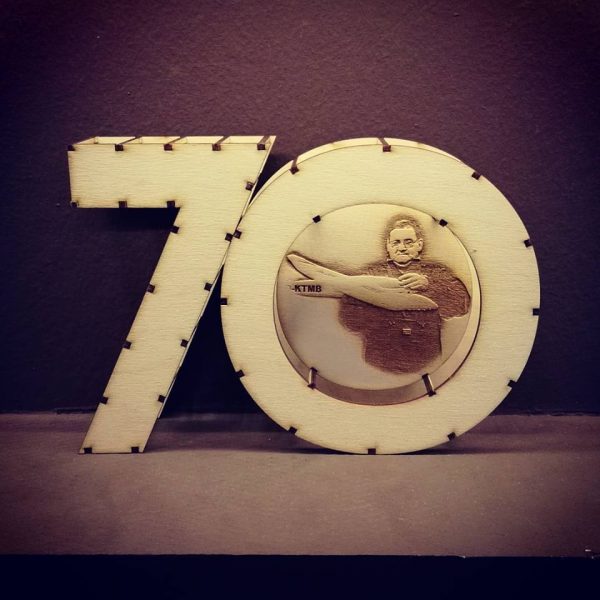 Számok kerek évfordulóra fotóval gravírozva - Image 8