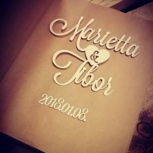 Egyedi feliratok papírból