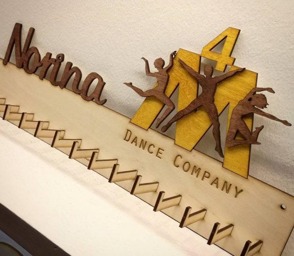 Rocky éremtartó egyedi csapatlogóval - Image 4