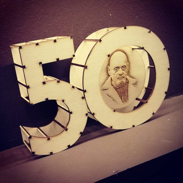 Számok kerek évfordulóra fotóval gravírozva - Image 5