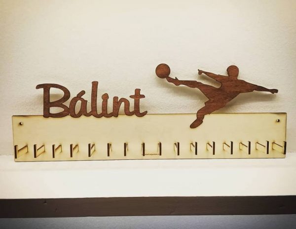 Névre szóló focis éremtartó - Image 5