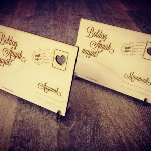 Fa képeslap Anyák napjára