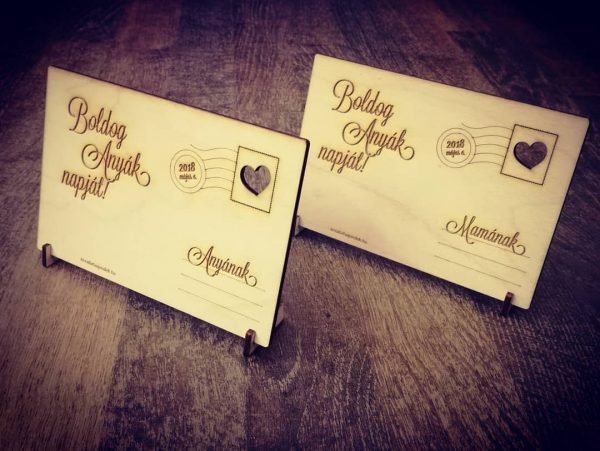 Fa képeslap Anyák napjára